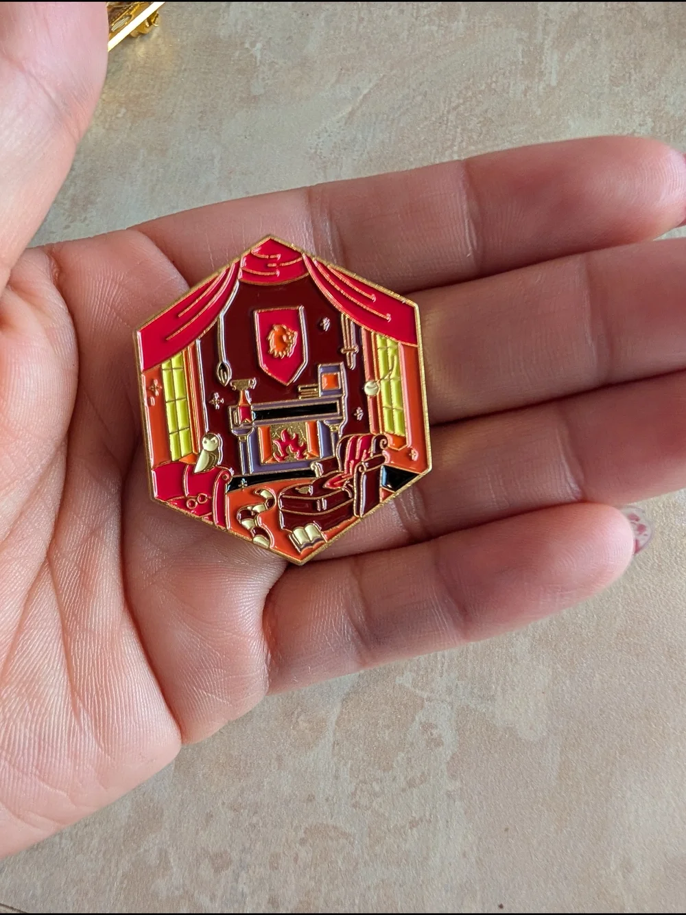 Harry Potter - Gryffindor Enamel Pin ✨❤️